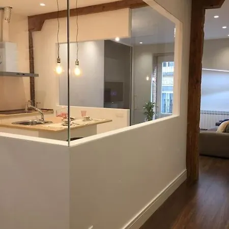 Moderno Centro Vut 09173 Apartamento *